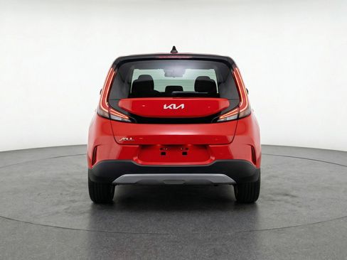 Used 2025 Kia Soul LX w/ LX Technology Package image 7