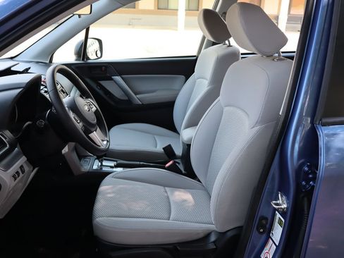 Used 2018 Subaru Forester 2.5i AWD/4WD image 17