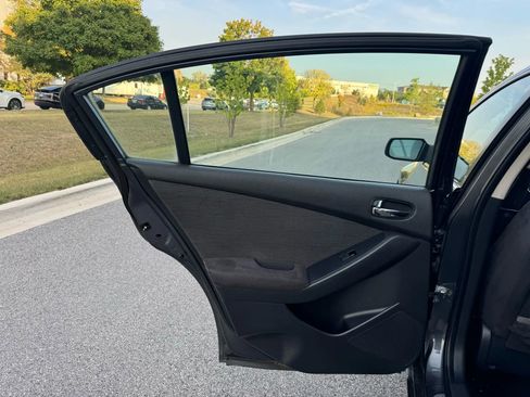 Used 2010 Nissan Altima 2.5 S image 16