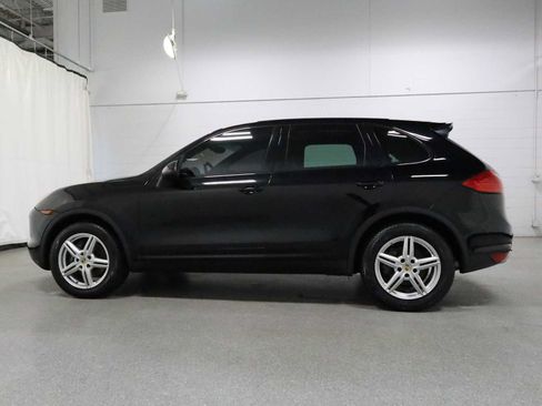 Used 2014 Porsche Cayenne Platinum Edition AWD/4WD image 2