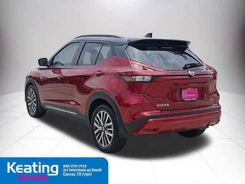 Used 2021 Nissan Kicks SR w/ SR Premium Package FWD image 5