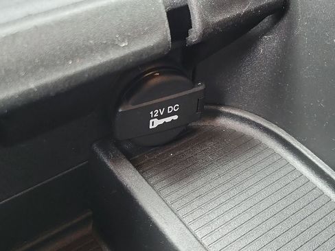 Used 2021 RAM 1500 Classic Warlock AWD/4WD image 32