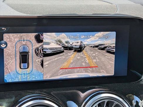New 2026 Mercedes-Benz GLB 250 4MATIC image 13