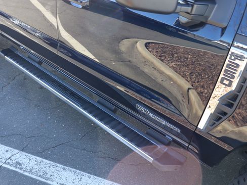 Used 2025 Ford F250 Lariat image 12