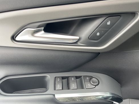 New 2026 Chevrolet Traverse LT image 18