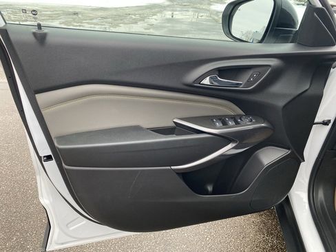 Used 2024 Chevrolet Trax ACTIV w/ Driver Confidence Package image 10