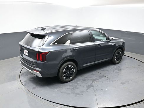 Used 2024 Kia Sorento S AWD/4WD image 39
