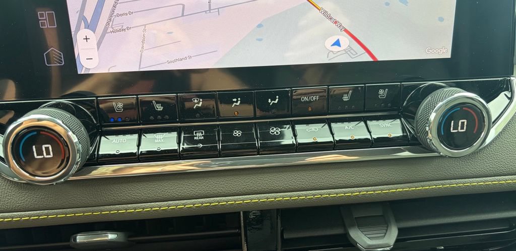 New 2026 Chevrolet Colorado ZR2 w/ Technology Package AWD/4WD image 30