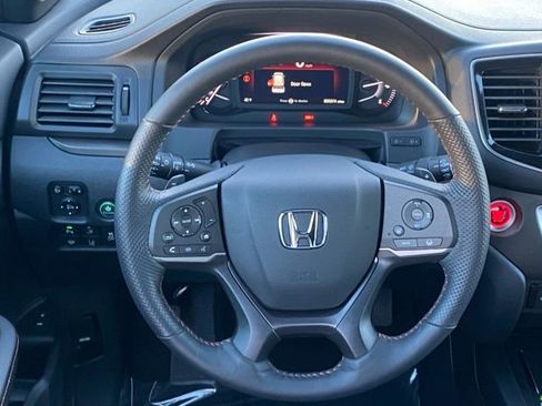 Used 2024 Honda Passport TrailSport image 17