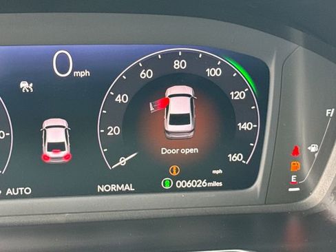 Used 2025 Honda Accord Touring image 18