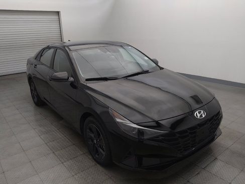 Used 2022 Hyundai Elantra Blue w/ Cargo Package FWD image 13
