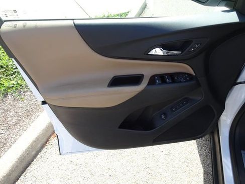 Used 2024 Chevrolet Equinox Premier FWD image 14