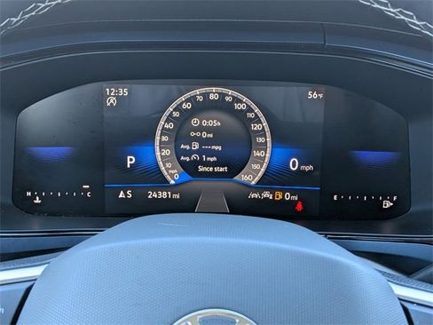Certified 2024 Volkswagen Taos SE image 34