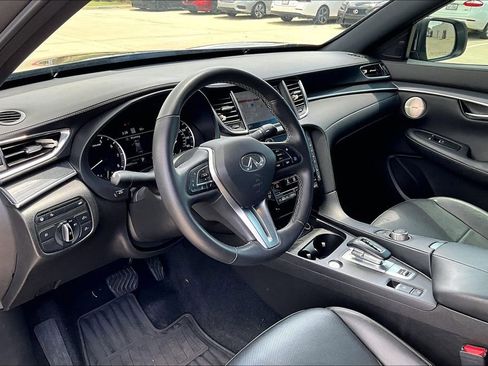 Used 2023 INFINITI QX50 Sport FWD image 16