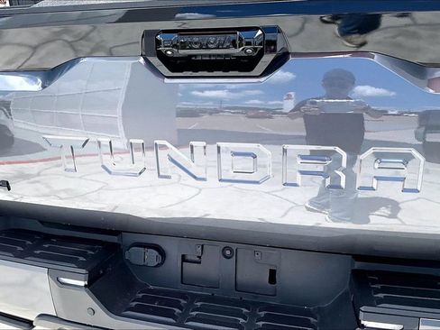 Used 2024 Toyota Tundra Platinum AWD/4WD image 24