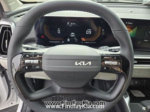 New 2026 Kia Sorento S image 14
