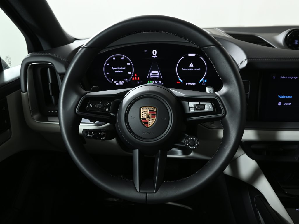 Used 2026 Porsche Cayenne E-Hybrid AWD/4WD image 18