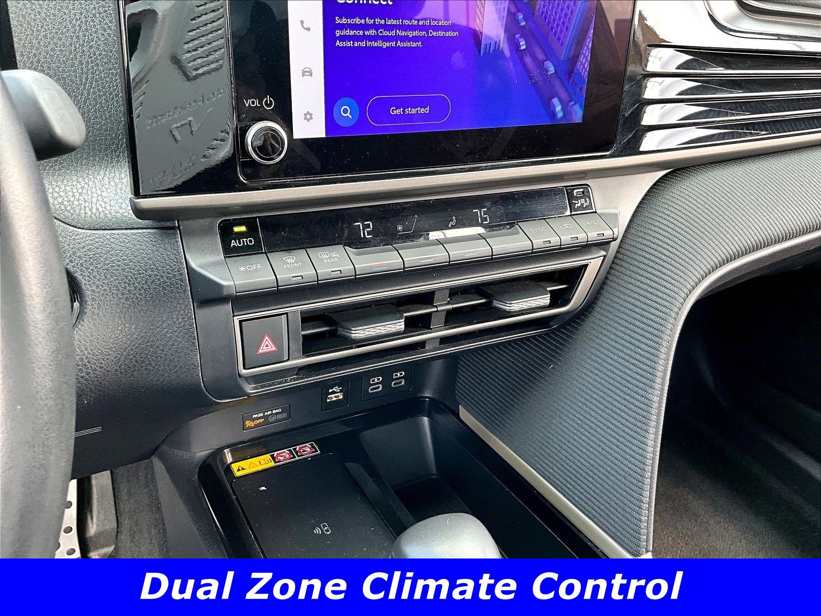 Used 2025 Toyota Camry SE FWD image 38