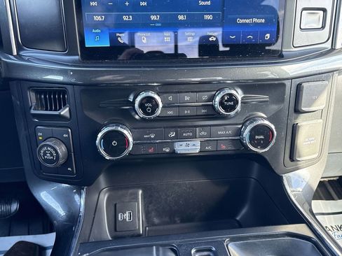 Used 2022 Ford F150 XLT w/ Equipment Group 302A High image 16