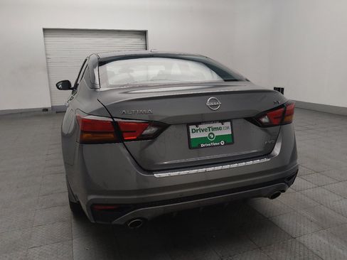 Used 2023 Nissan Altima 2.5 SV w/ SV Premium Package AWD/4WD image 6