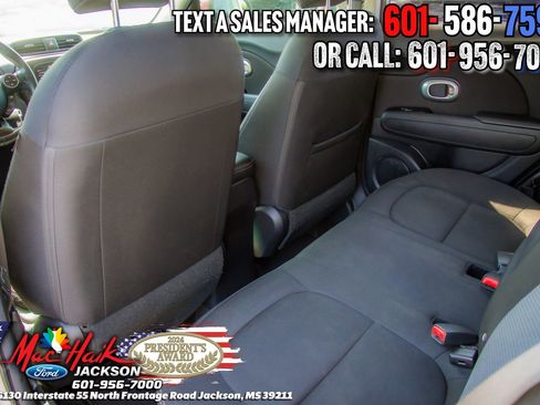 Used 2017 Kia Soul + w/ Designer's Package image 10