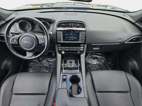 Used 2017 Jaguar F-PACE Premium AWD/4WD image 10