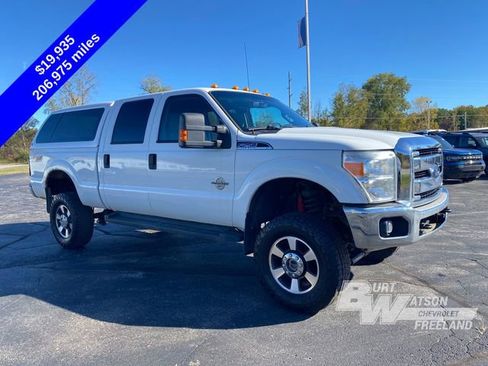 Used 2016 Ford F250 XLT w/ FX4 Off-Road Package image 8