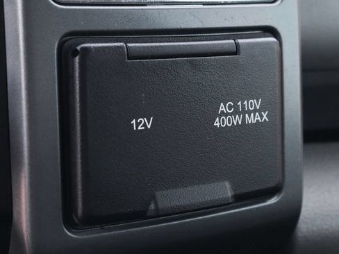 Used 2022 Ford F250 XLT w/ XLT Premium Package AWD/4WD image 43