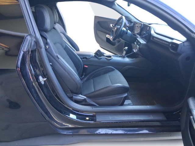 Used 2024 Ford Mustang GT RWD image 17
