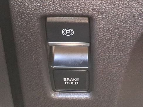 Used 2018 Honda Odyssey LX image 23