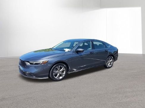 Used 2024 Honda Accord EX image 4