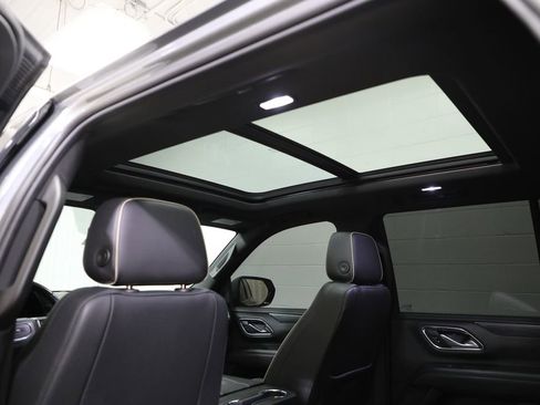 Used 2022 GMC Yukon SLT w/ SLT Premium Package AWD/4WD image 18