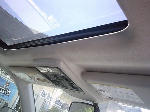 Used 2012 Toyota 4Runner Limited AWD/4WD image 10