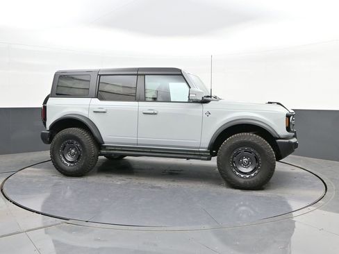 Used 2024 Ford Bronco Outer Banks image 25