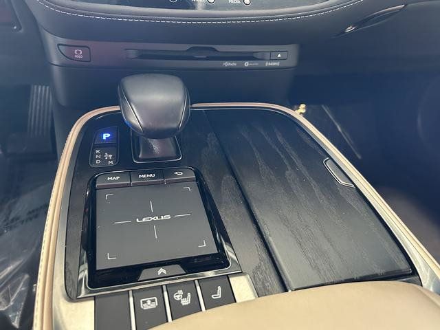 Used 2021 Lexus LS 500 AWD w/ Accessory Package (Z1) image 19