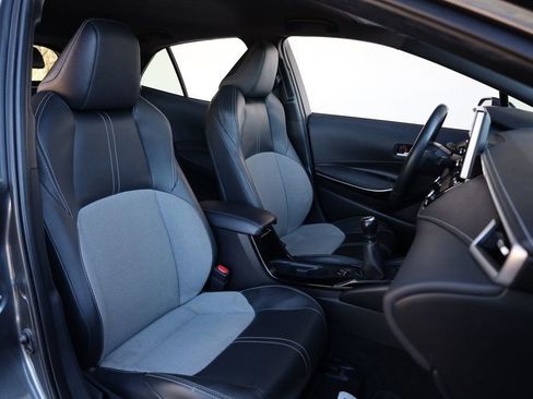 Used 2021 Toyota Corolla XSE image 27