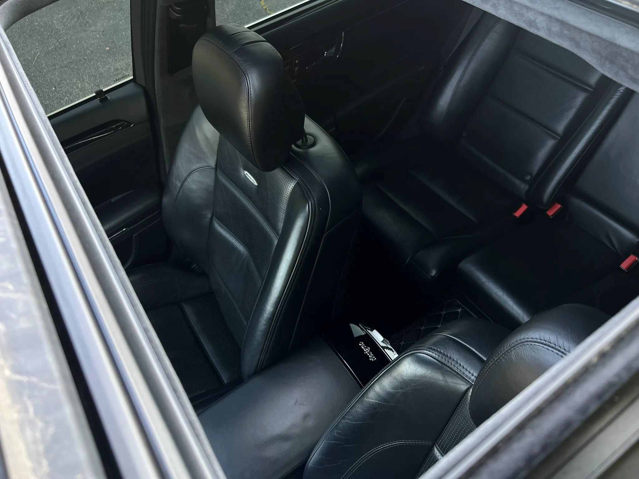 Used 2012 Mercedes-Benz S 63 AMG image 21