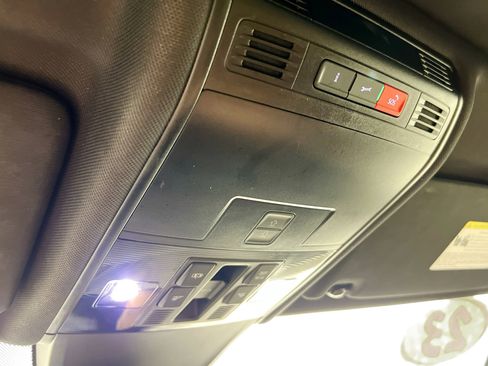 Used 2023 Volkswagen Tiguan SE image 22