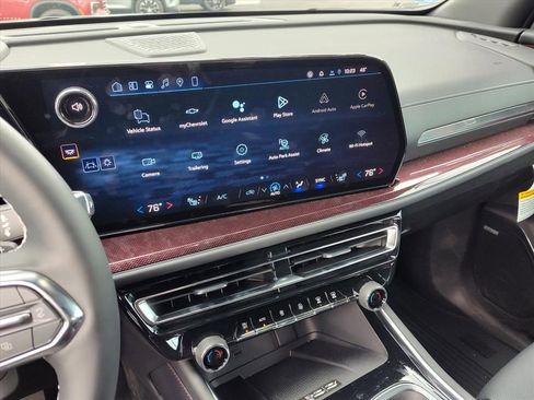 New 2026 Chevrolet Traverse Z71 w/ Enhanced Driving Package AWD/4WD image 11