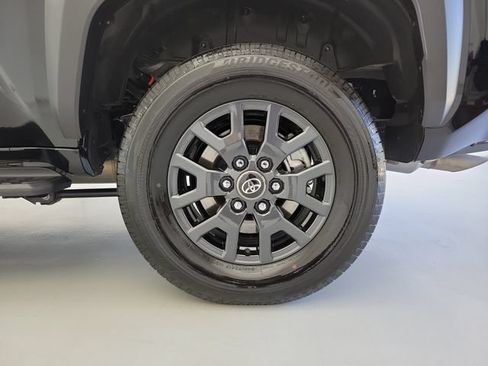 Used 2026 Toyota 4Runner SR5 AWD/4WD image 10