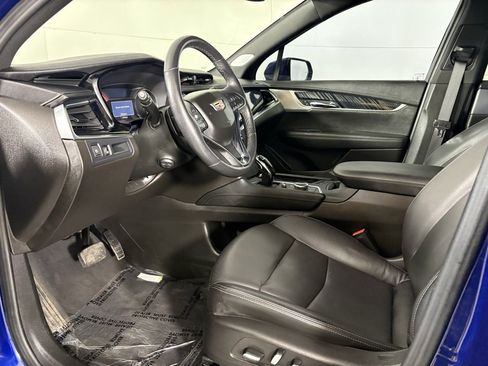 Used 2024 Cadillac XT6 Premium Luxury image 22