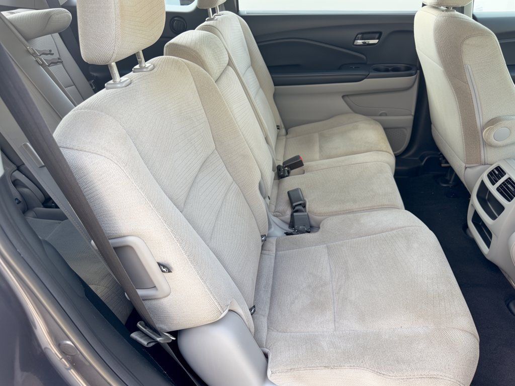 Used 2016 Honda Pilot LX image 29