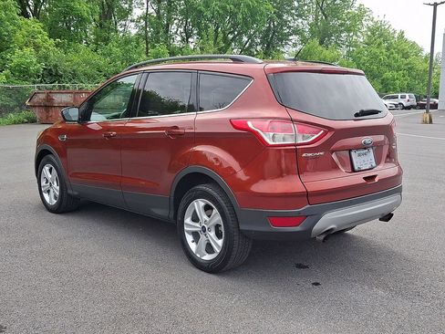 Used 2016 Ford Escape SE w/ Equipment Group 201A AWD/4WD image 4