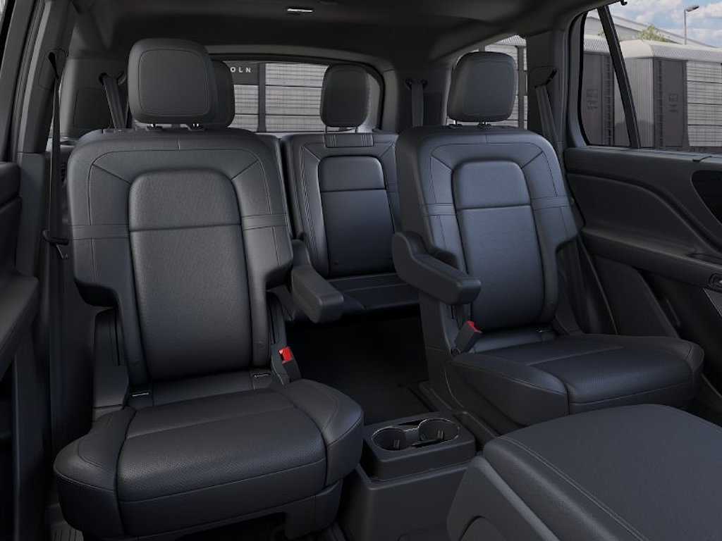New 2026 Lincoln Aviator Reserve w/ Luxury Package AWD/4WD image 11