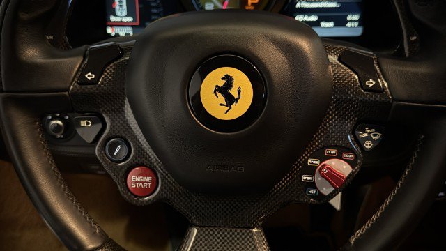 Used 2013 Ferrari 458 Spider RWD image 9