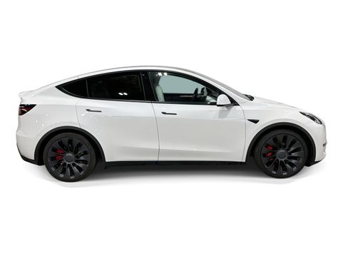 Certified 2023 Tesla Model Y Performance AWD/4WD image 7