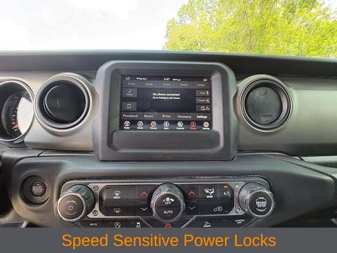Used 2021 Jeep Wrangler Unlimited Sport AWD/4WD image 13