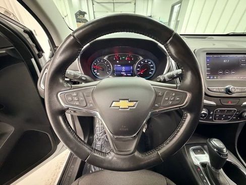 Certified 2020 Chevrolet Equinox LT image 11