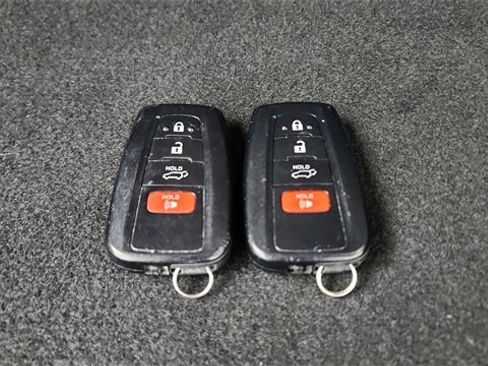 Used 2019 Toyota RAV4 Limited image 61