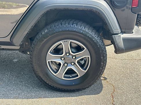 Used 2019 Jeep Wrangler Unlimited Sport S AWD/4WD image 22